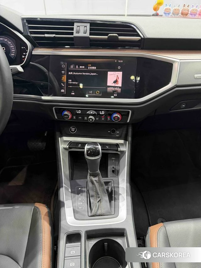 Audi Q3 2021 Темно-серый из Китая, фото 3