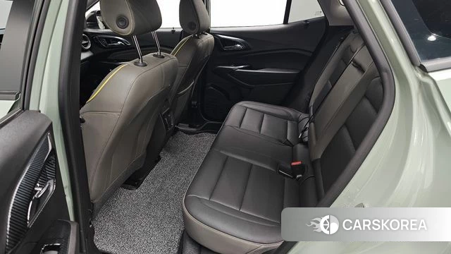 Chevrolet (GM Daewoo) Trax Crossover 2024 Зеленый из Кореи, фото 3