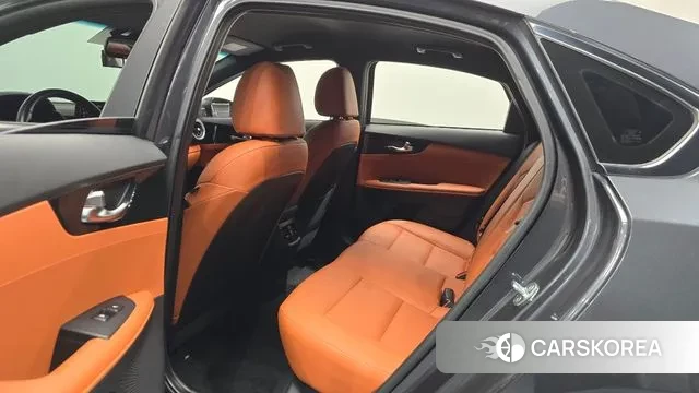 Kia The New K3 2nd generation 2022 Серый из Кореи, фото 3