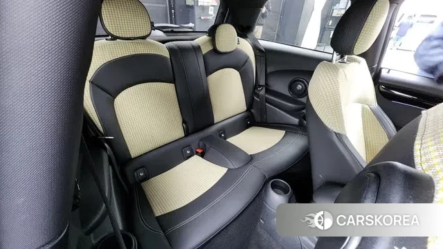 Mini Cooper Electric 2023 Белый из Кореи, фото 3