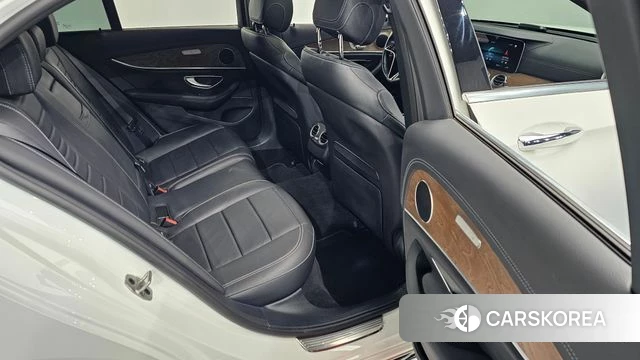 Mercedes-Benz E-Class W213 2021 Белый из Кореи, фото 3