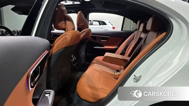 Mercedes-Benz C-Class W206 2023 Белый из Кореи, фото 3