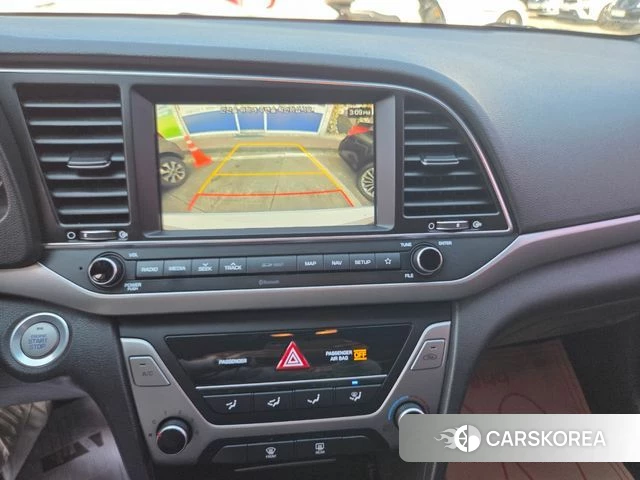 Hyundai Avante AD 2018 Белый из Кореи, фото 3