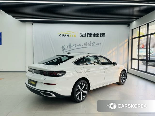 Volkswagen Lingdu 2024 Белый из Китая, фото 3