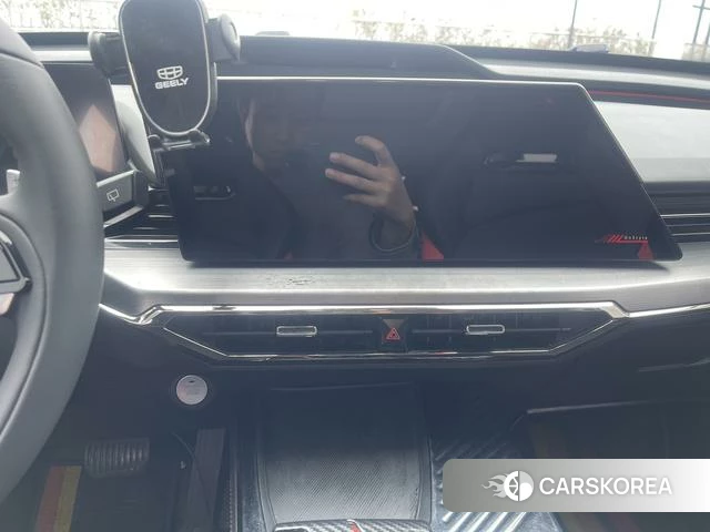 Changan Z6 2022 Серебристо-серый из Китая, фото 3