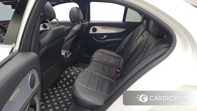 Mercedes-Benz E-Class W213 2019 Белый из Кореи, фото 3