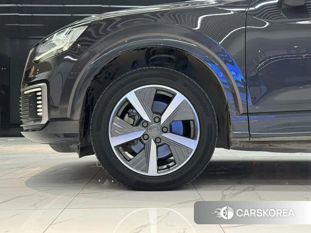 Audi Q2L e-tron 2021 Темно-серый из Китая, фото 3