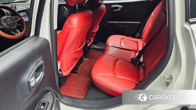 Jeep Compass 2nd Generation 2018 Белый из Кореи, фото 3