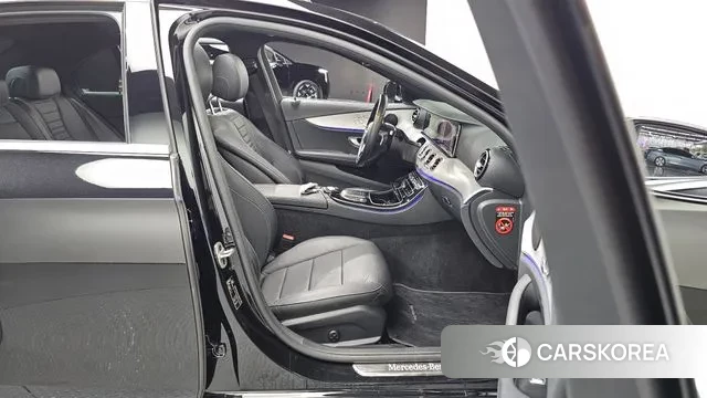 Mercedes-Benz E-Class W213 2020 Черный из Кореи, фото 3