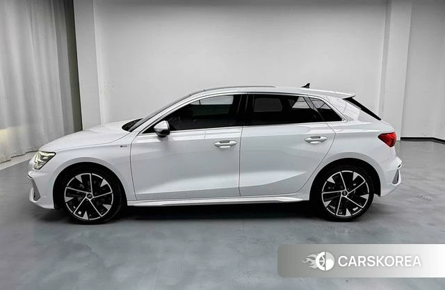 Audi A3 2023 Белый из Китая, фото 3