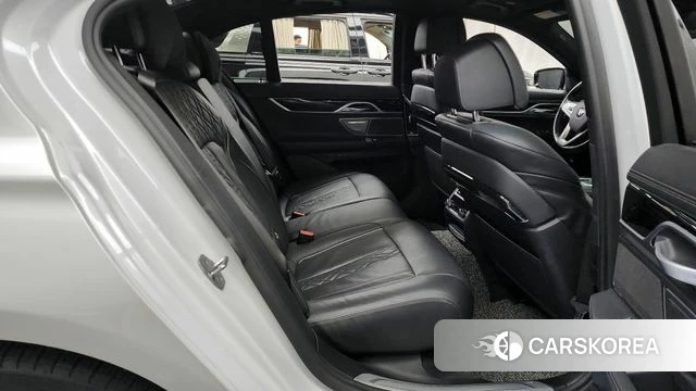 BMW 7 Series (G11) 2018 Белый из Кореи, фото 3