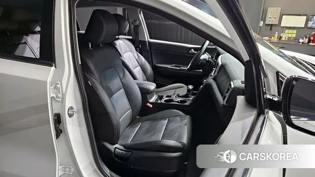 Kia Sportage The Bold 2019 Белый из Кореи, фото 3