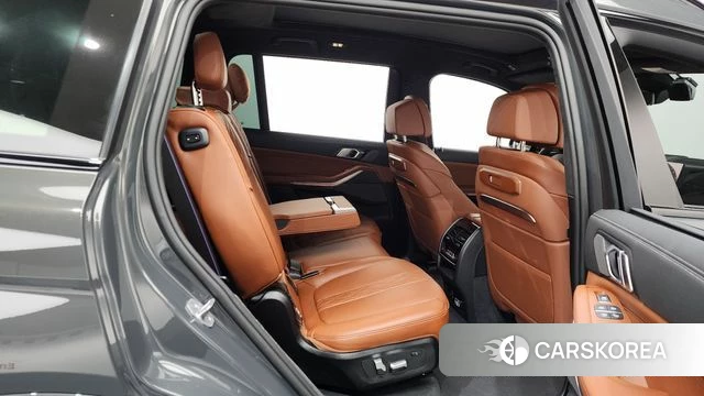 BMW X7 (G07) 2025 Серый из Кореи, фото 3