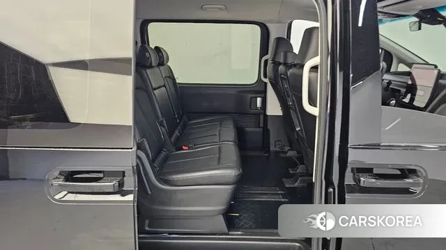 Hyundai Staria 2022 Черный из Кореи, фото 3