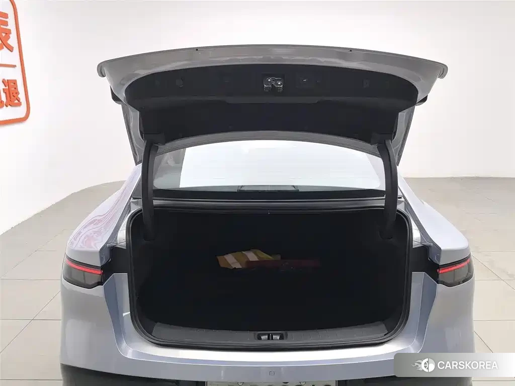 Nissan N7 2025 Silver/gray из Китая, фото 3