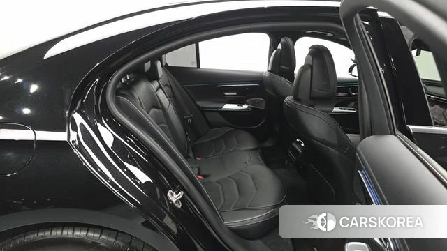 Mercedes-Benz E-Class W214 2024 Черный из Кореи, фото 3