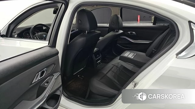 BMW 3 Series (G20) 2019 Белый из Кореи, фото 3