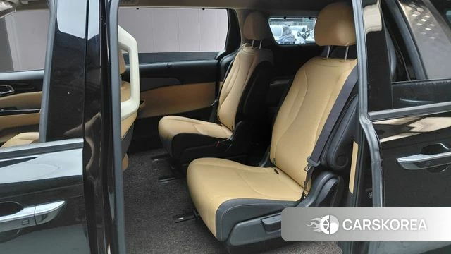Kia Carnival 4th generation 2022 Черный из Кореи, фото 3