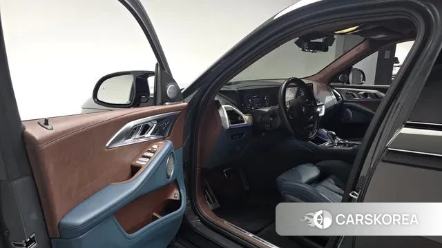 BMW XM (G09) 2023 Серый из Кореи, фото 3