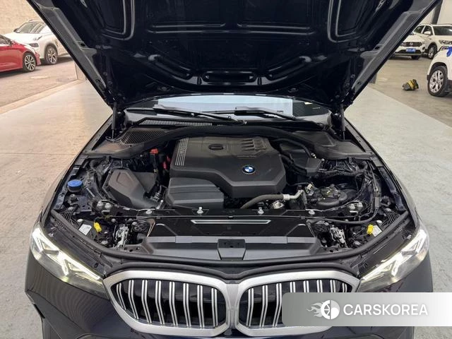 BMW 3 series 2024 Черный из Китая, фото 3