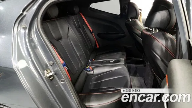 Hyundai Veloster (JS) id 2557640 из Кореи 3