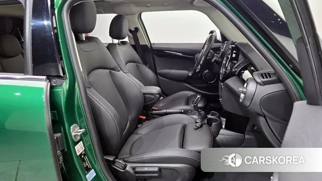 Mini Cooper 2020 Зеленый из Кореи, фото 3