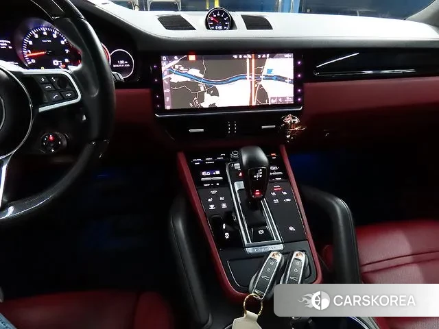 Porsche Cayenne (PO536) 2021 Черный из Кореи, фото 3