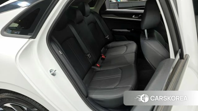 Kia The New K5 Hybrid 3rd generation 2024 Белый из Кореи, фото 3