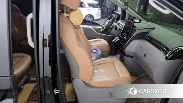 Hyundai Staria 2021 Серый из Кореи, фото 3