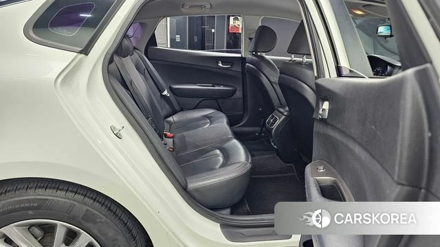 Kia The New K5 2nd generation 2018 Белый из Кореи, фото 3