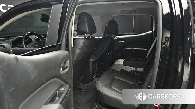 Chevrolet (GM Daewoo) Real New Colorado 2022 Черный из Кореи, фото 3