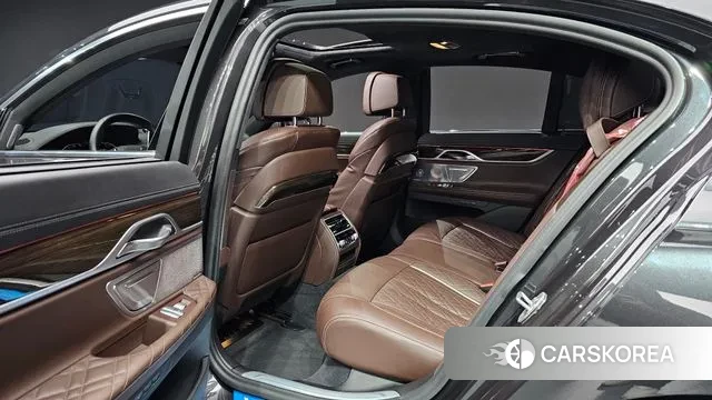 BMW 7 Series (G11) 2022 Серый из Кореи, фото 3