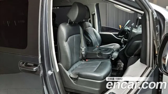 Hyundai Staria 2021 Серый из Кореи, фото 3