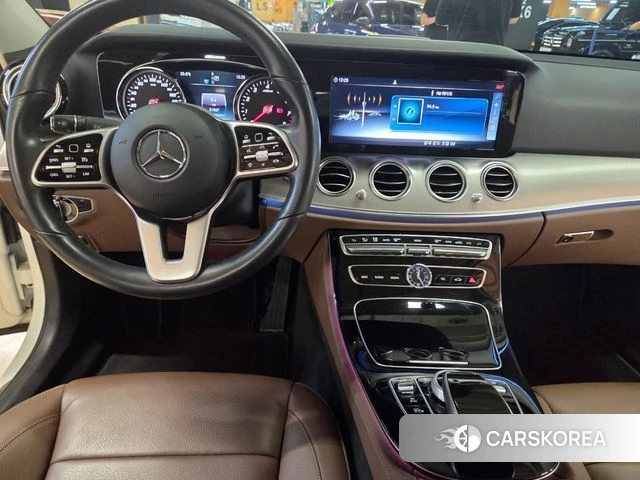 Mercedes-Benz E-Class W213 2019 Белый из Кореи, фото 3
