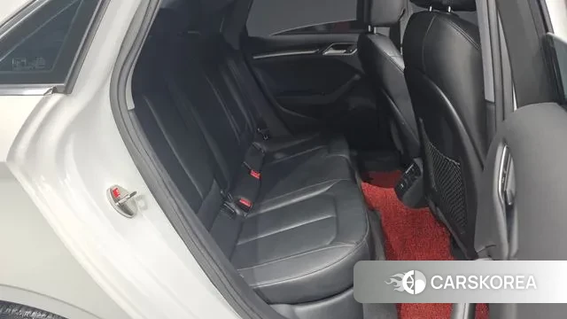 Audi New A3 2018 Белый из Кореи, фото 3