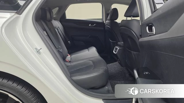 Kia K5 3rd generation 2023 Белый из Кореи, фото 3