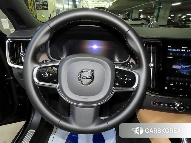 Volvo V90 Cross-Country 2024 Черный из Кореи, фото 3