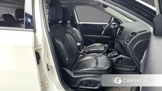 Jeep Compass 2nd Generation 2019 Белый из Кореи, фото 3