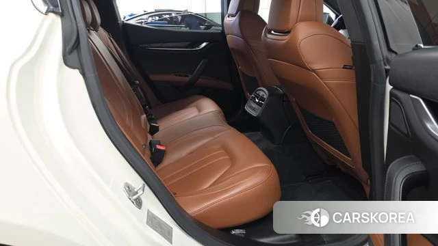Maserati Ghibli 2020 Белый из Кореи, фото 3