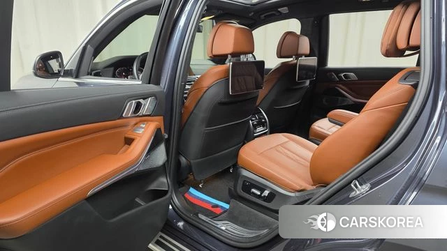 BMW X7 (G07) 2021 Серый из Кореи, фото 3