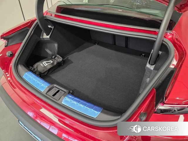 Porsche Taycan 2025 Красный из Кореи, фото 3
