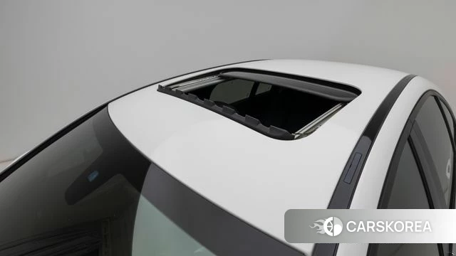 Mercedes-Benz C-Class W205 2018 Белый из Кореи, фото 3