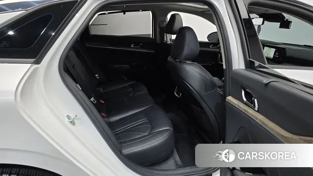 Kia K5 3rd generation 2023 Белый из Кореи, фото 3