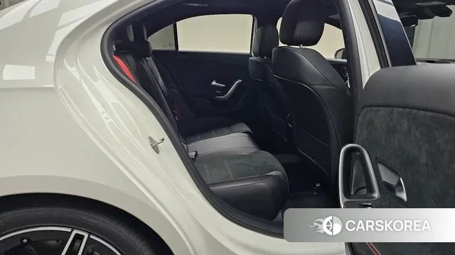 Mercedes-Benz A-Class W177 2020 Белый из Кореи, фото 3