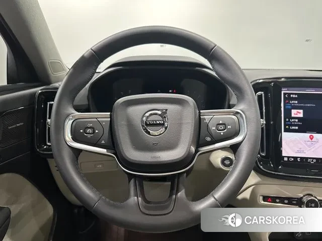 Volvo XC40 2025 Белый из Кореи, фото 3