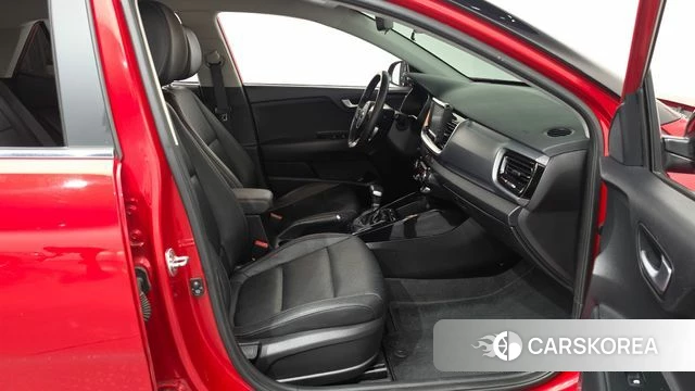 Kia Stonic 2018 Красный из Кореи, фото 3