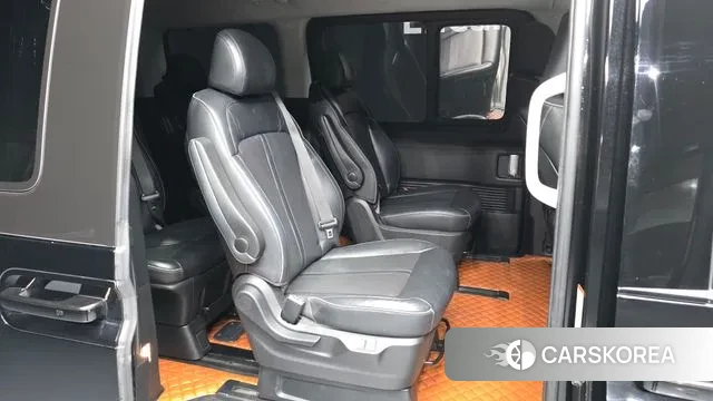 Hyundai Staria 2021 Черный из Кореи, фото 3