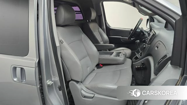 Hyundai The New Grand Starex 2018 Серебряный из Кореи, фото 3