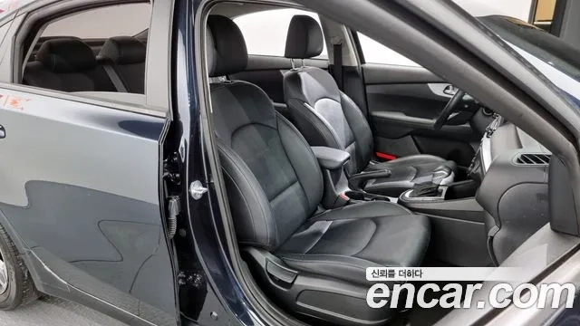 Kia The New K3 2nd generation 2021 Синий из Кореи, фото 3