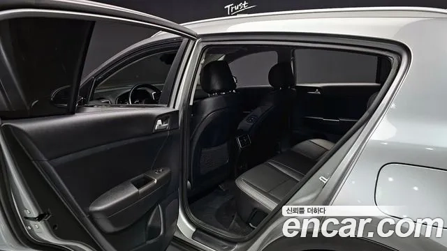 Kia Sportage The Bold 2020 Серебристо-серый из Кореи, фото 3